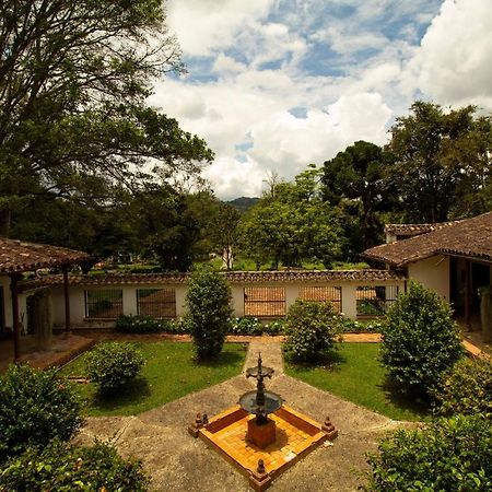 Club Campestre Hacienda Fizebad Hotel El Retiro  Exterior photo