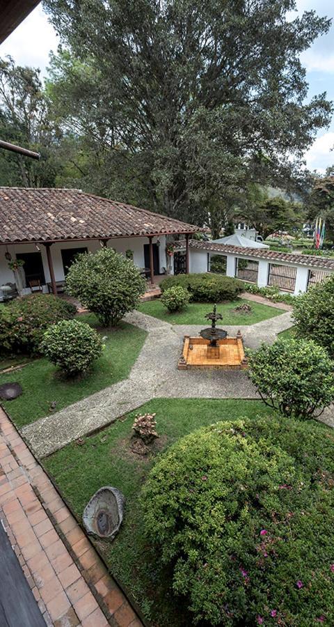 Club Campestre Hacienda Fizebad Hotel El Retiro  Exterior photo