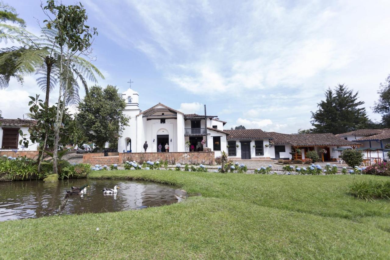 Club Campestre Hacienda Fizebad Hotel El Retiro  Exterior photo